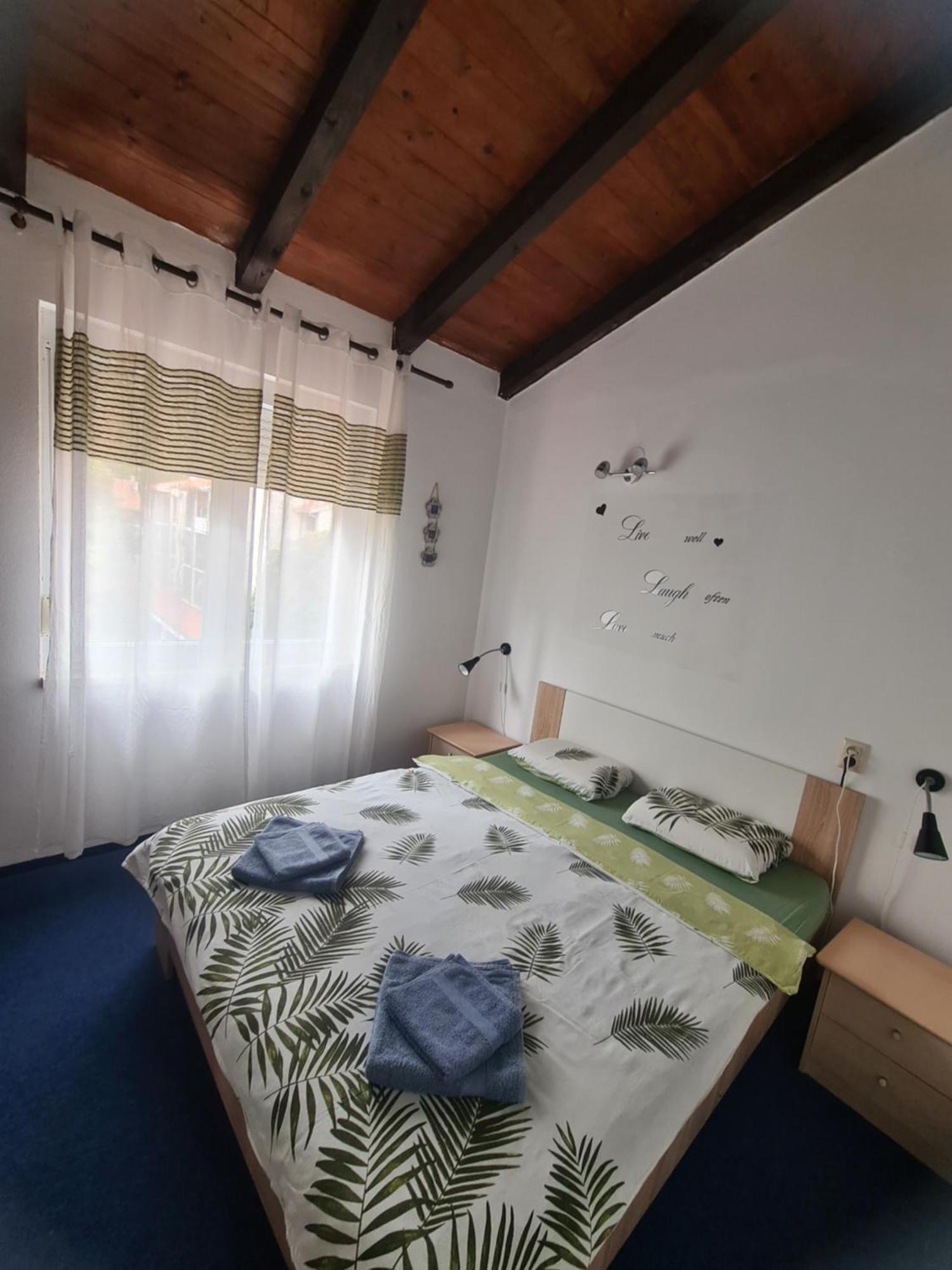 Daly Apartment